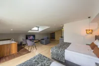 Laren Sea Side Hotel Spa