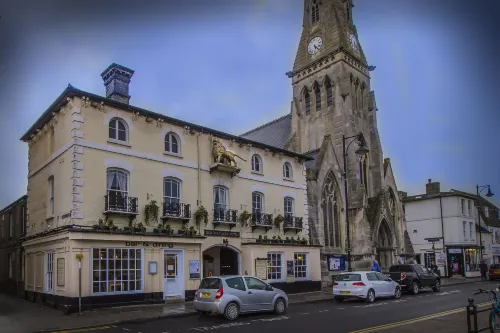 The Golden Lion Hotel, St Ives, Cambridgeshire - Pet friendly