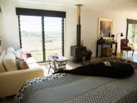Deshons Country Retreat Hotels in Kingaroy