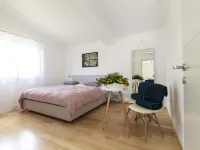 Charming Villa with Pool Hotels in Bilice