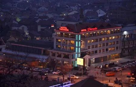 Theranda Hotel