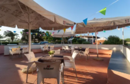 ラ メタ スポーティング ルームズ