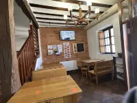 Pension Y Bar Ivis - parking