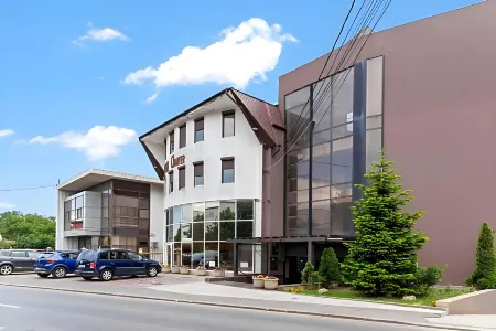 Hotel Charter Otopeni Отели в г. Отопени