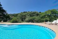 Le Grand Duí - T3 - Swimming pool - Parking - Garden - Ideal location. Hotels in Collioure