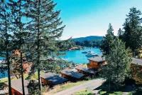 Snug Harbor Resort and Marina - Romantic