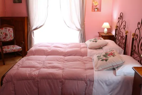 Duca's Guest House - 2 Sao