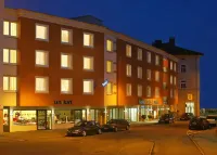 vis à vis Lindau - Claudia Kampfmeier Hotels in der Nähe von Insel Outlet