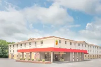 Super 8 by Wyndham Terre Haute