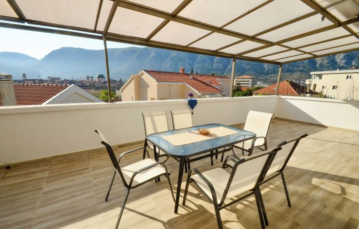 Apartments Tea Kotor