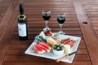 Saltbush Retreat Hotels in Longreach