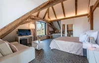 Yard Resort Hotels in Melnik