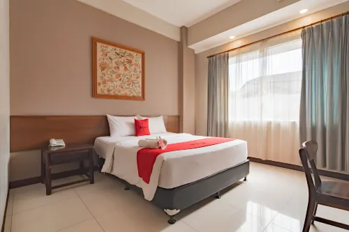 RedDoorz Near Simpang Dago 2