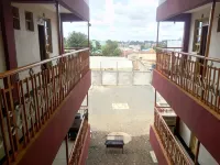 KQ Grill and Bistro Hôtels à : Mlango
