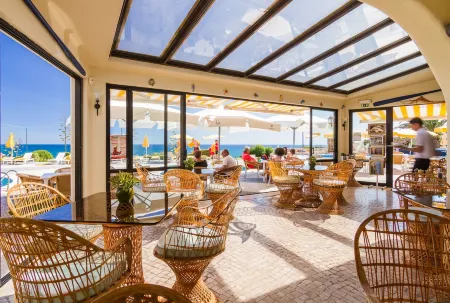 Algar Seco Parque Отели рядом с достопримечательностью «Serenity - Centro do bem-estar»