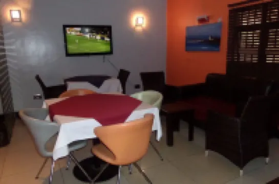 The Hedge Suites Hotels near Oniru Private Beach