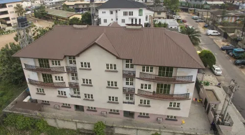 Dfs Luxury Apartments - parking