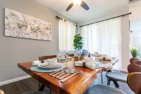 Hilton Pool Pass Included - Stylish Villa