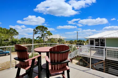 DeLight House by Pristine Properties Vacation Rentals