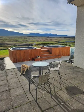 Hlín Guesthouse Отели в г. Скагафьордюр