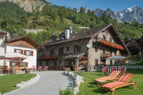 Hotel la Grange - Animal Chic Hotel Hotels in Courmayeur