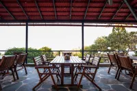 The Lighthouse - Formerly Known As Utan Sea Resort