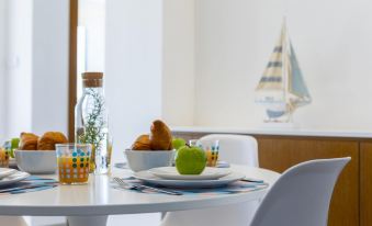 Mackenzie Castella Beachfront Suite