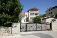Apartments Domic