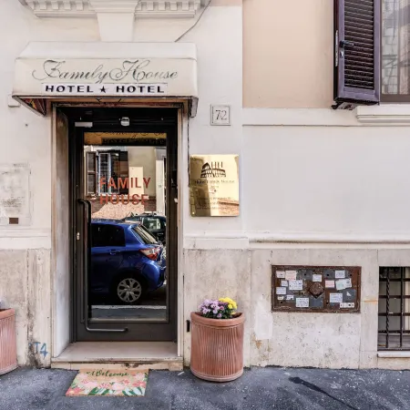 Hotel Family House