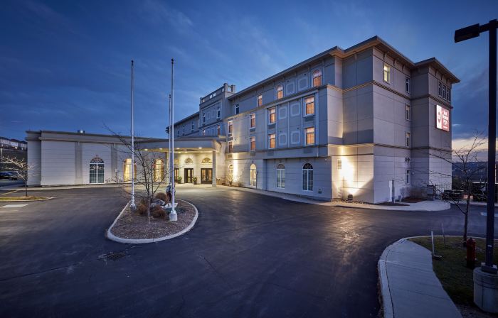Best Western Plus Orangeville Inn  Suites