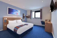 Travelodge Cardiff Atlantic Wharf Hotel Hotels in Penarth