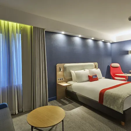 Holiday Inn Express ISTANBUL - ATAKOY METRO by IHG Отели рядом с достопримечательностью «Бакыркёй»