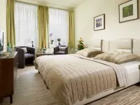 Auenwald Hotel Und Apartmenthaus Hotels near Leutzsch