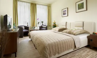 アウエンヴァルト ホテル ウント アパートメントハウス Propsteikirche St. Trinitatis周辺のホテル