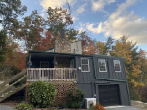 Cabin with a view! Walk to Appalachian Trail Hotels in Hot Springs