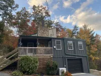 Cabin with a view! Walk to Appalachian Trail