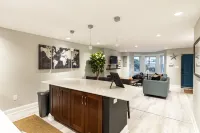 Spacious Living Area and Peloton Bike - Gorgeous Cozy Retreat