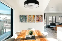 Mountain Views and Cozy Comfort - Stunning Silverthorne Retreat