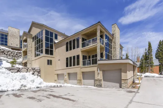 Scenic Views and Cozy Comfort - Charming Mountain Retreat