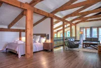 Majestic Mountain Views and Hot Tub - Stunning Post-and-Beam Haven