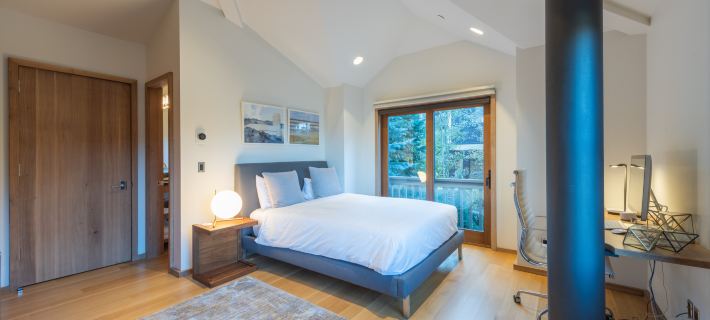 Walk to skiing and Main, Spectacular Old Town 4br Modern Home, Hot Tub, Fireplace, Outdoor firepit 서밋 카운티 호텔
