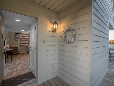 Golf and Lagoon Views with Screened Porch - Stunning Beach Retreat