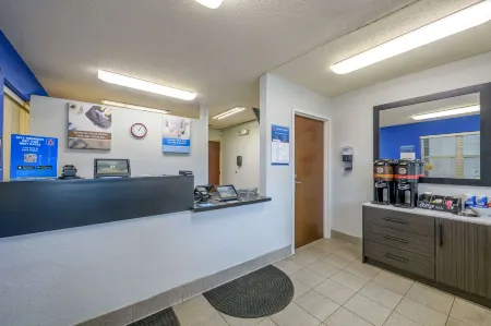 Motel 6 Columbus, GA Columbus Airport Отели рядом с достопримечательностью «Columbus State University Department of Theater»