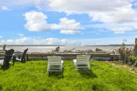 Seaside Retreat - Waterfront Haven with Beach Access Hotels in Camano