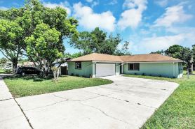 Refreshing Oasis with Massage Chair, Game Garage, Large Fenced Yard +Retro Games