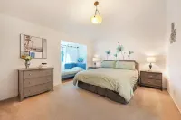 3bd2.5ba Ocean/Mountain View Single Level Spacious House sleeps 8