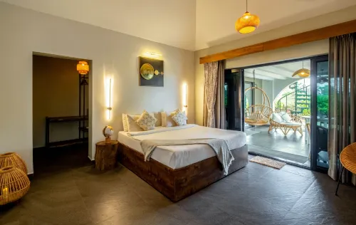 C Roque Beach Resort Hotels in Colva