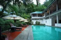 The Hive Wayanad by Kondody Hotels - Pools