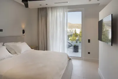 Glyfada South42
