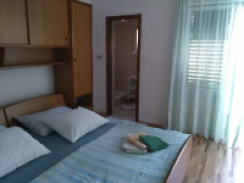 Holiday Home in Starigrad Near Paklenica โรงแรมในSeline